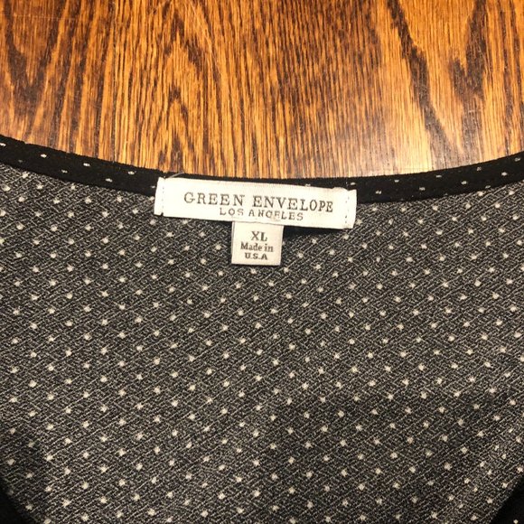 Green Envelope Blouse - Picture 3 of 4